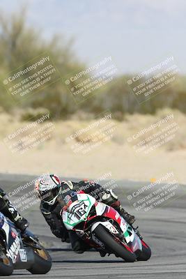 media/Dec-07-2025-CVMA (Sun) [[3e7d2de5dc]]/Race 8-Middleweight Shootout/